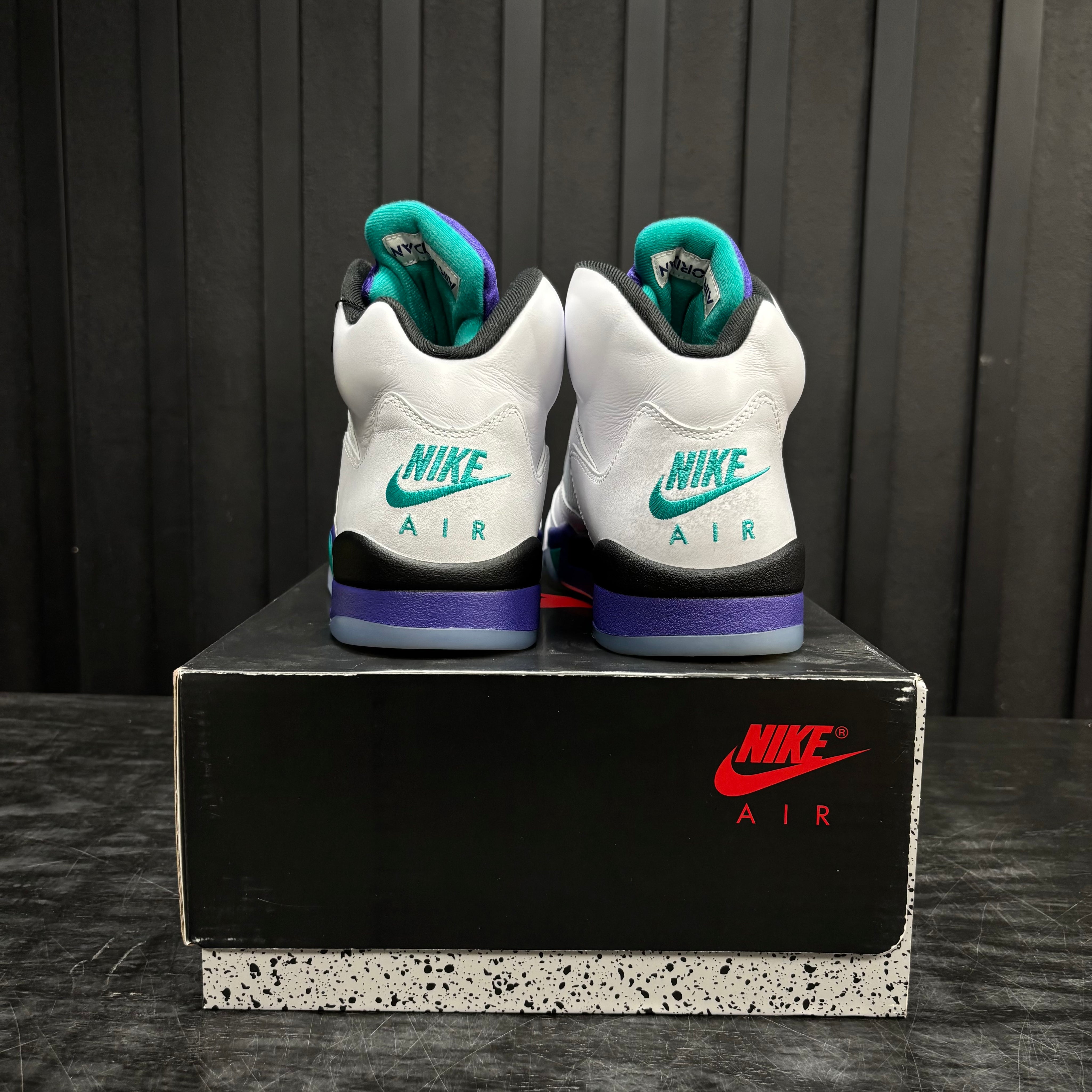 Jordan 5 Retro Grape (2025) - Used - 4622