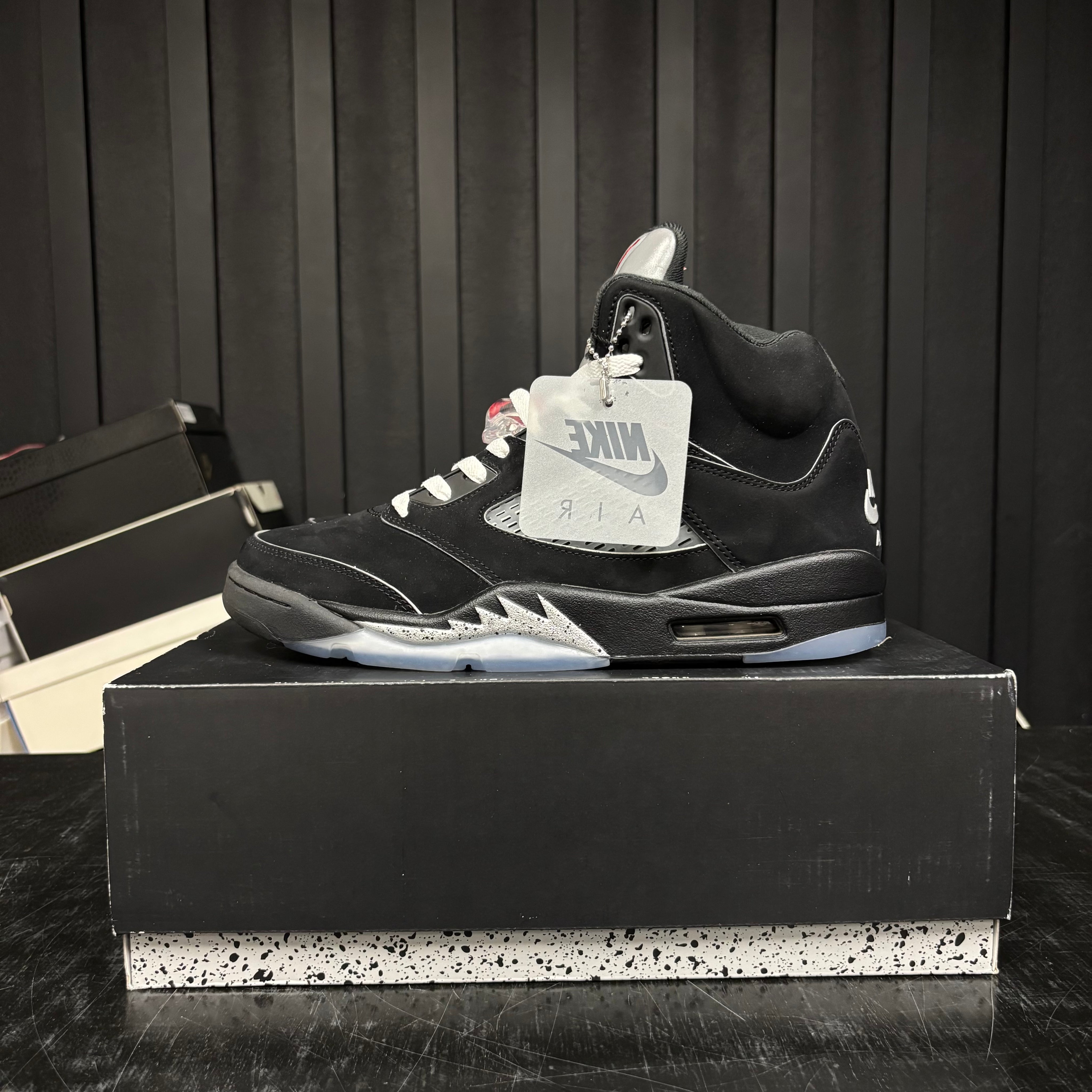 Jordan 5 Retro OG Black Metallic Reimagined - Used - 4650