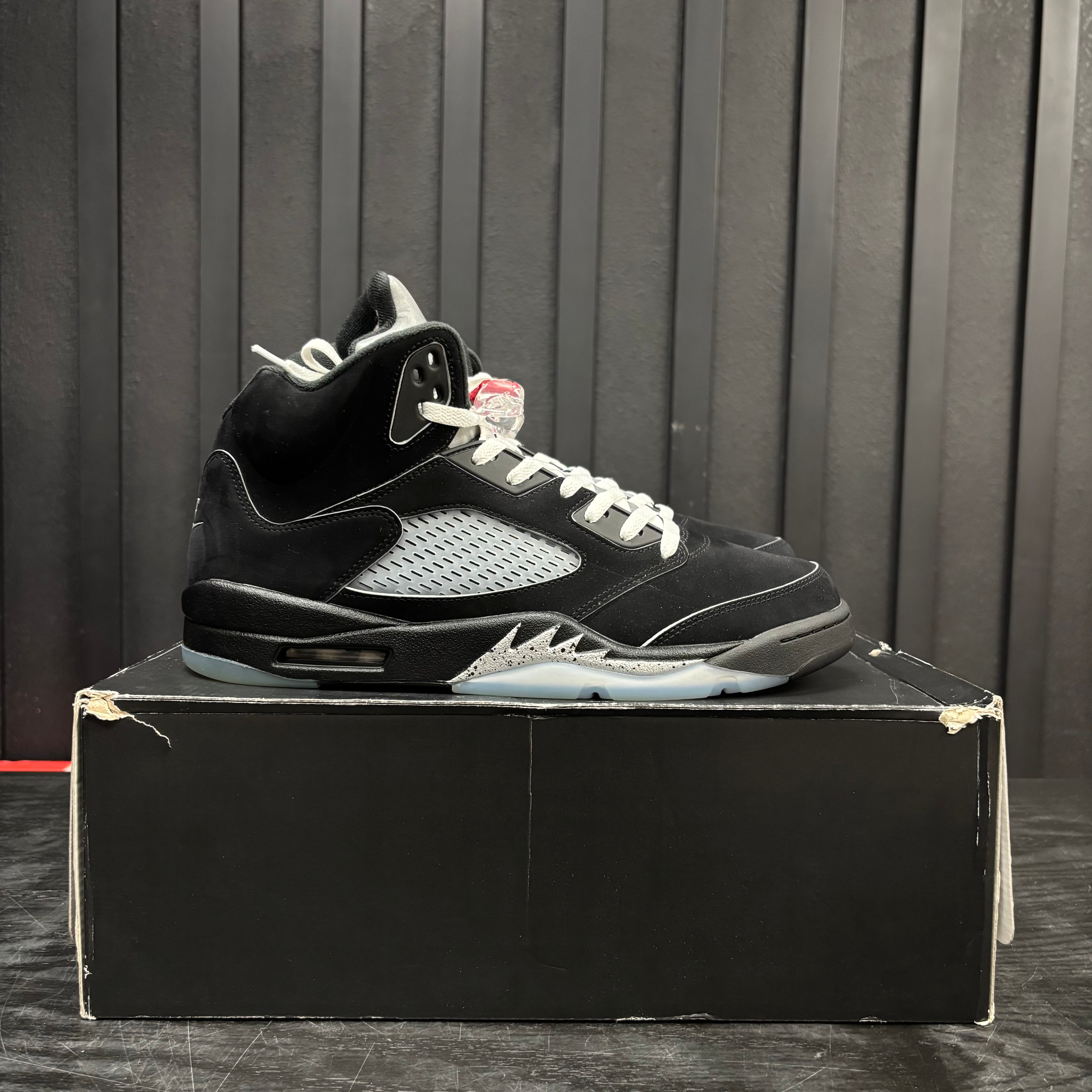 Jordan 5 Retro OG Black Metallic Reimagined - Used - 4672