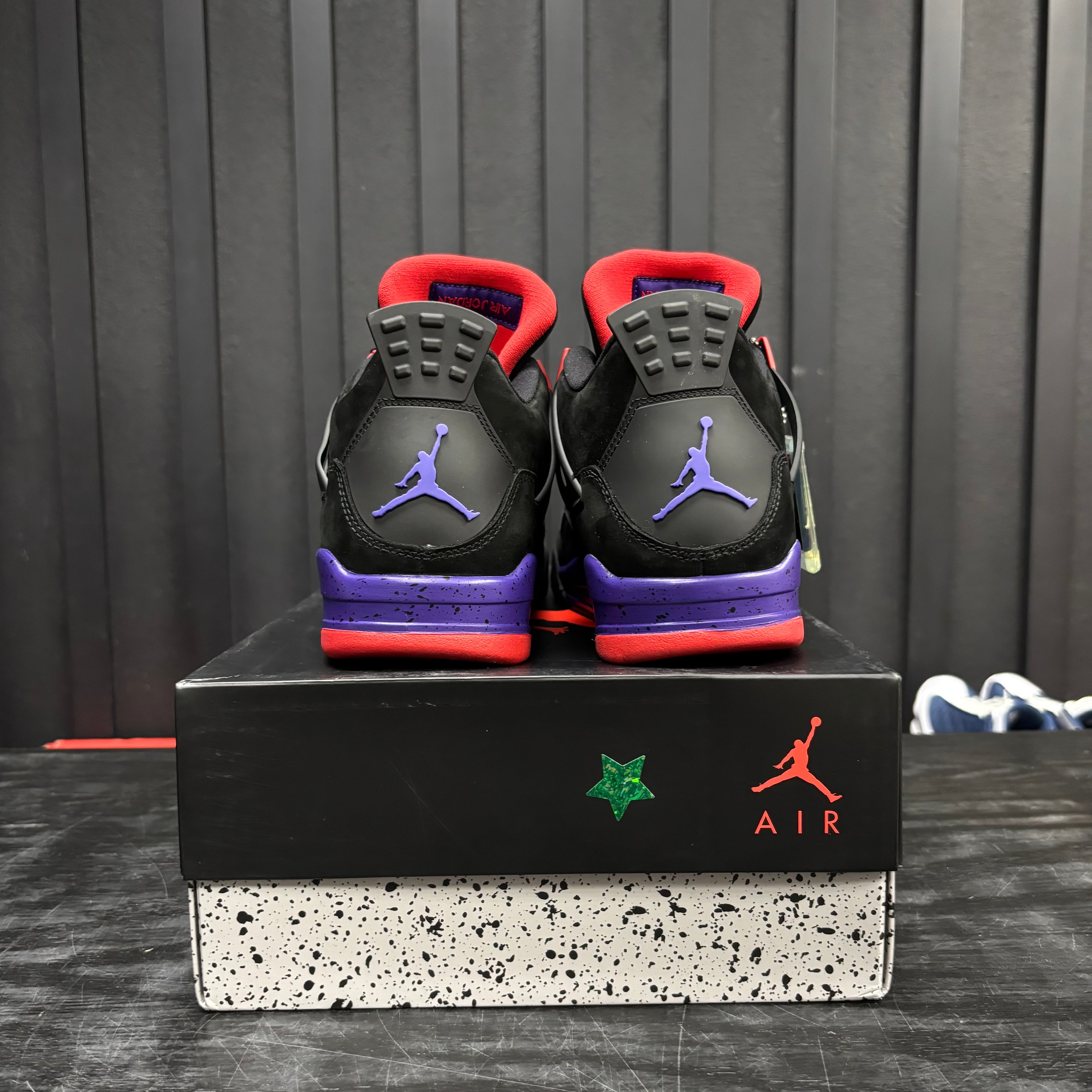Jordan 4 Retro Raptors Drake OVO (2019) - Used - 4670