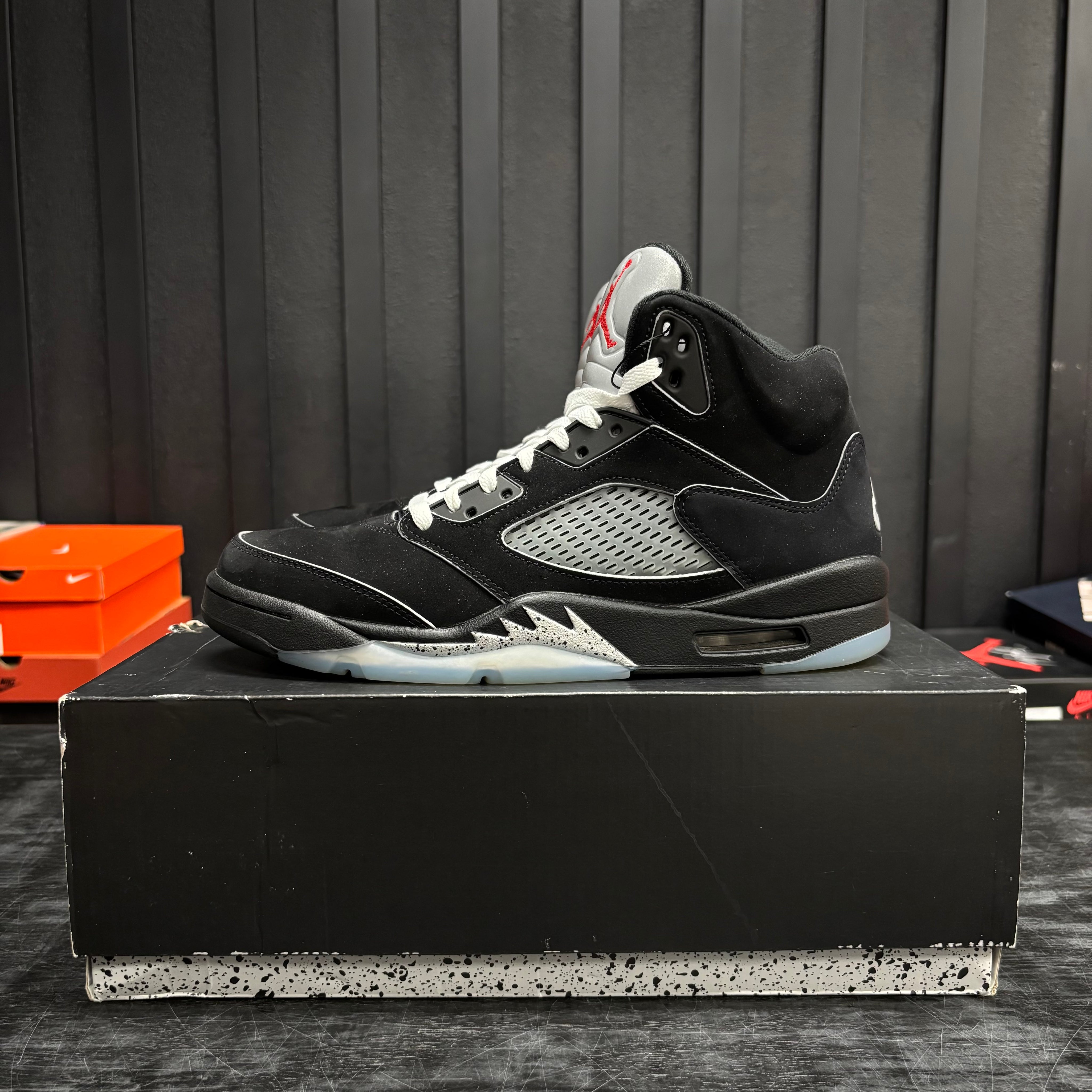 Jordan 5 Retro OG Black Metallic Reimagined - Used - 4685