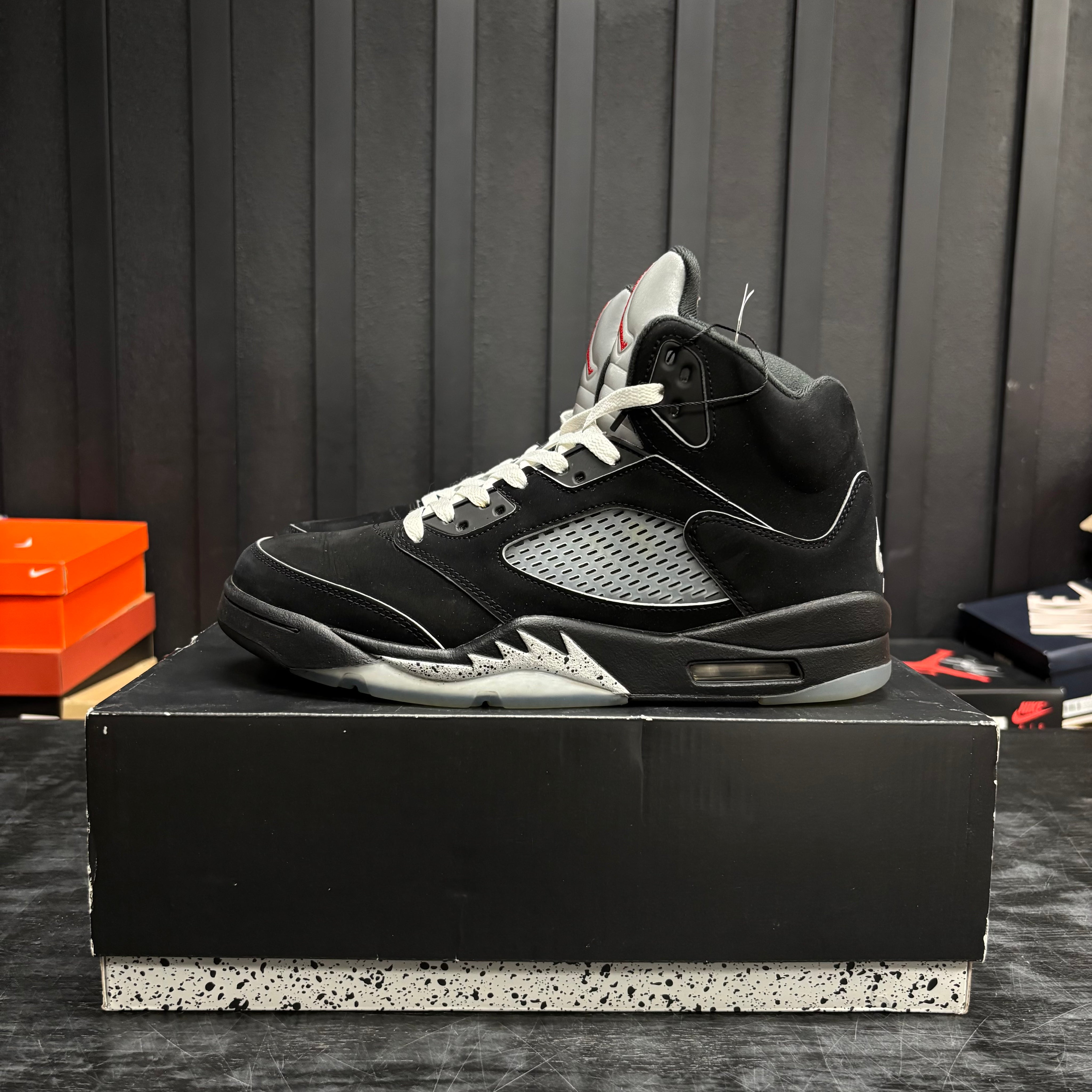Jordan 5 Retro OG Black Metallic Reimagined - Used - 4692