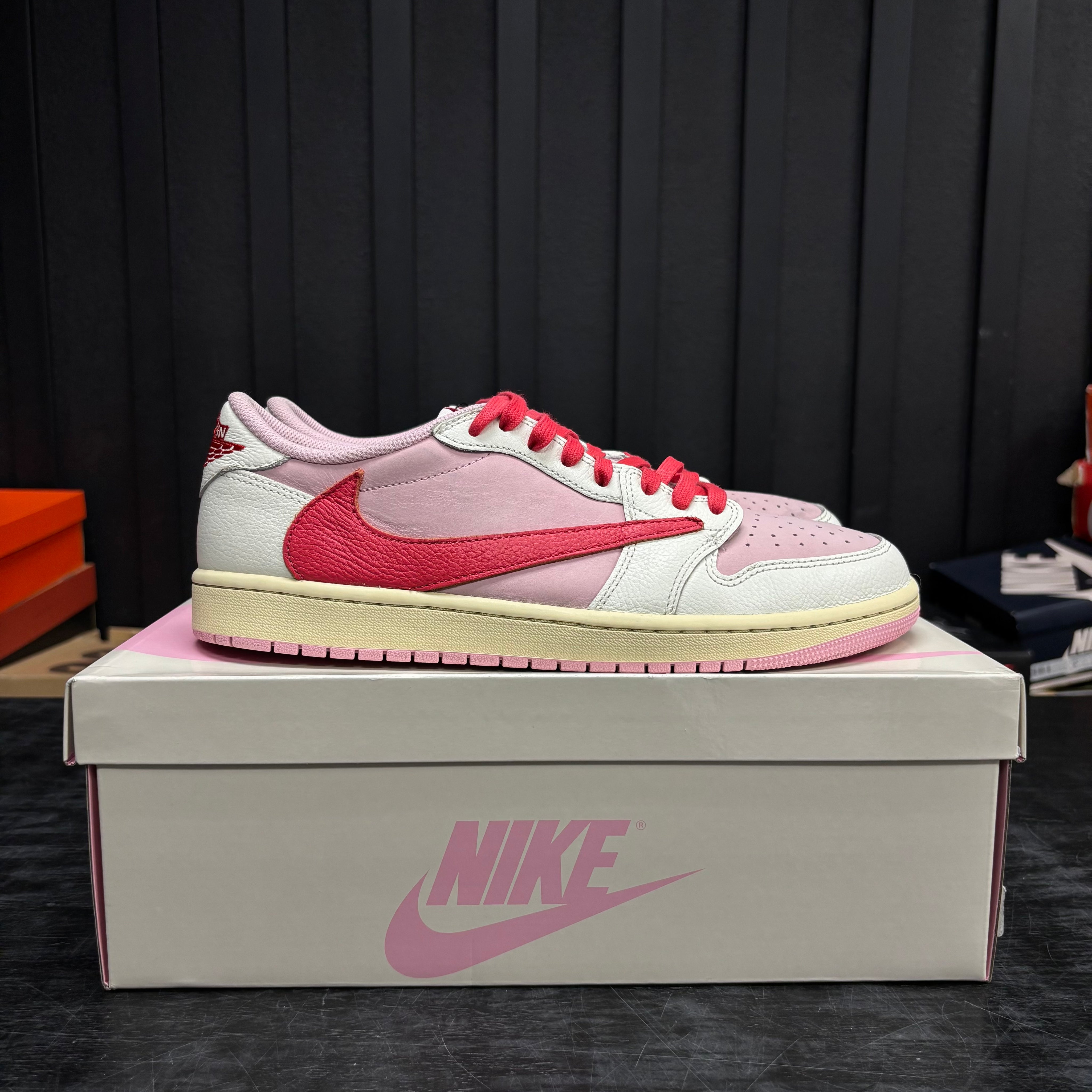 Jordan 1 Retro Low OG SP Travis Scott Sail Tropical Pink - Used - 4674