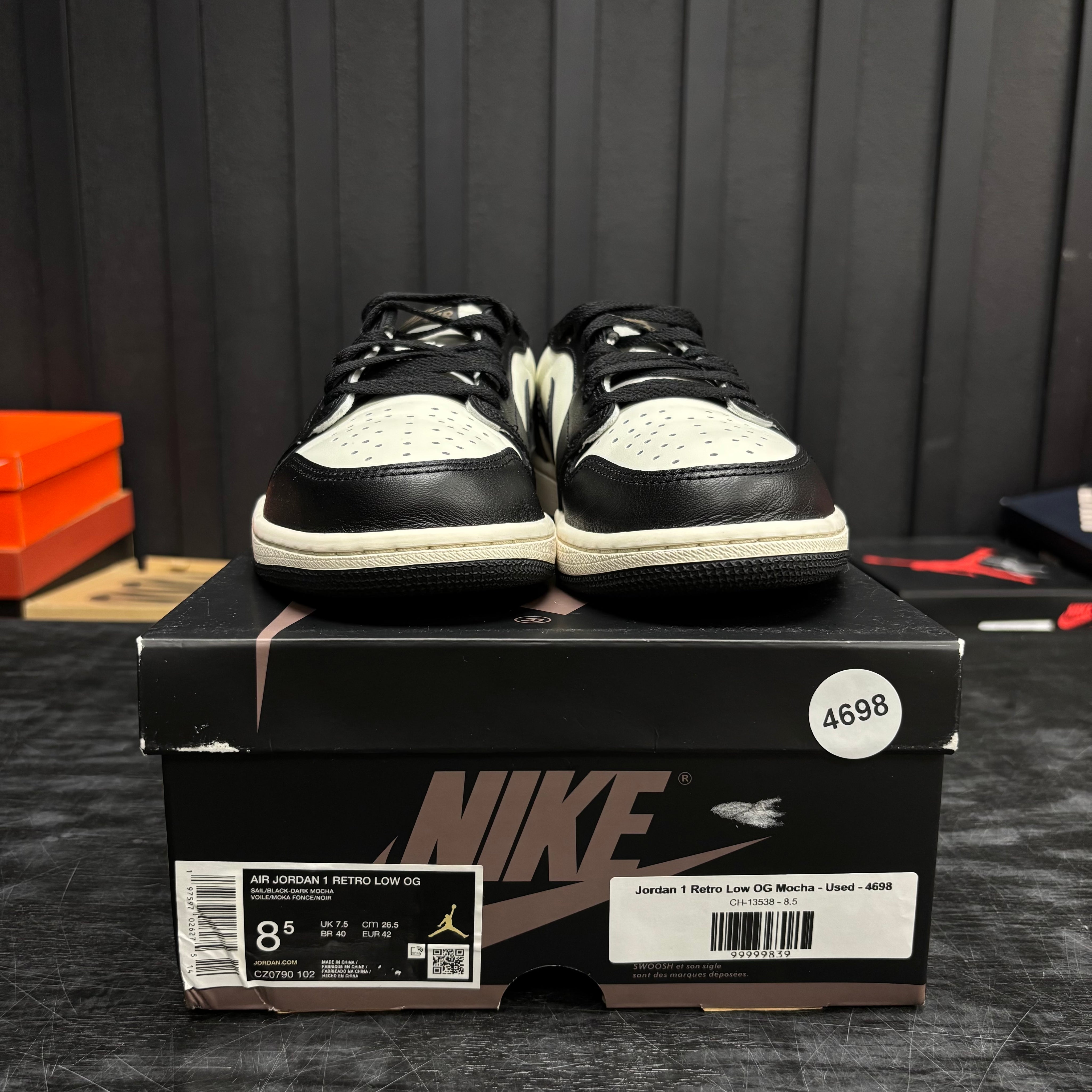 Jordan 1 Retro Low OG Mocha - Used - 4698