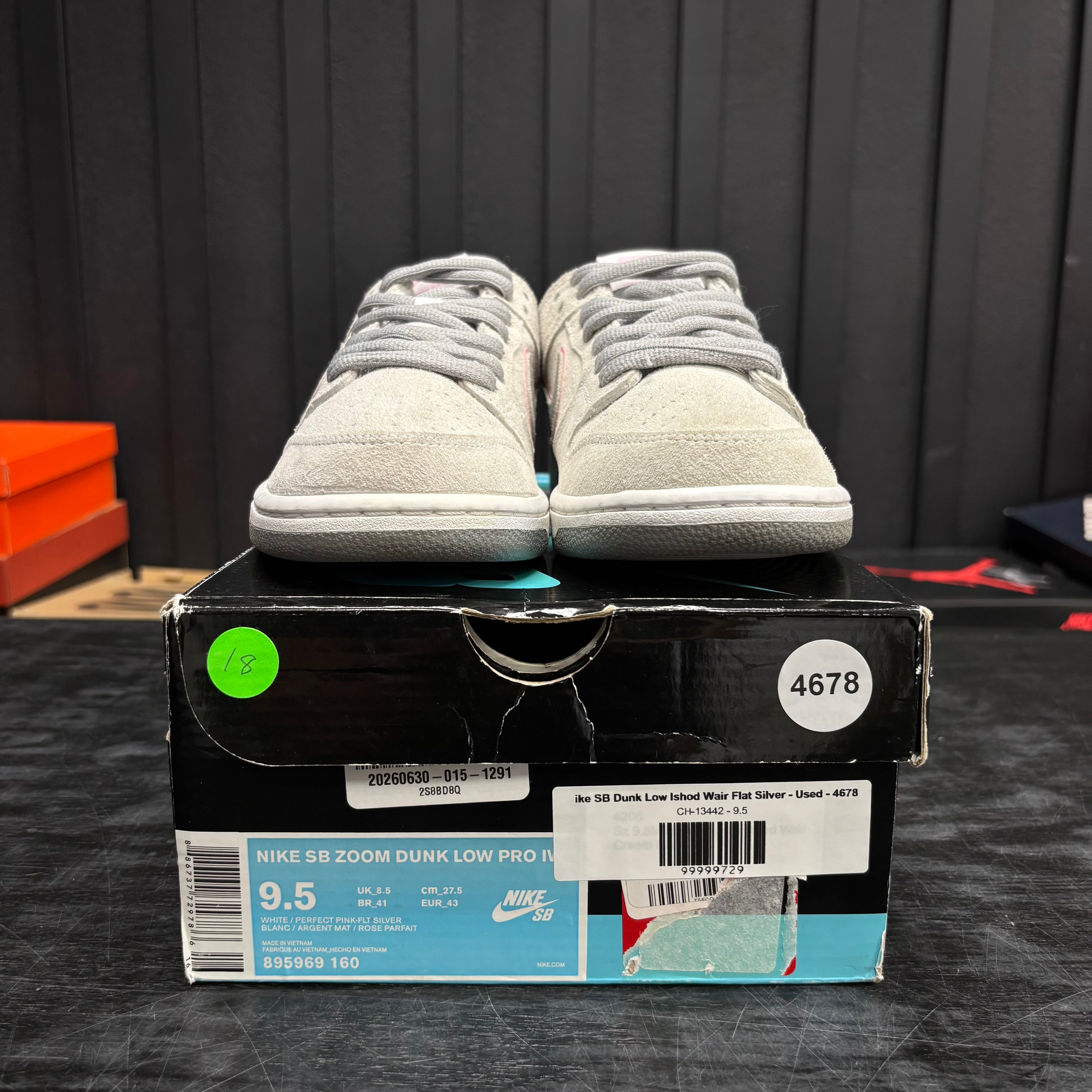 Nike SB Dunk Low Ishod Wair Flat Silver - Used - 4678