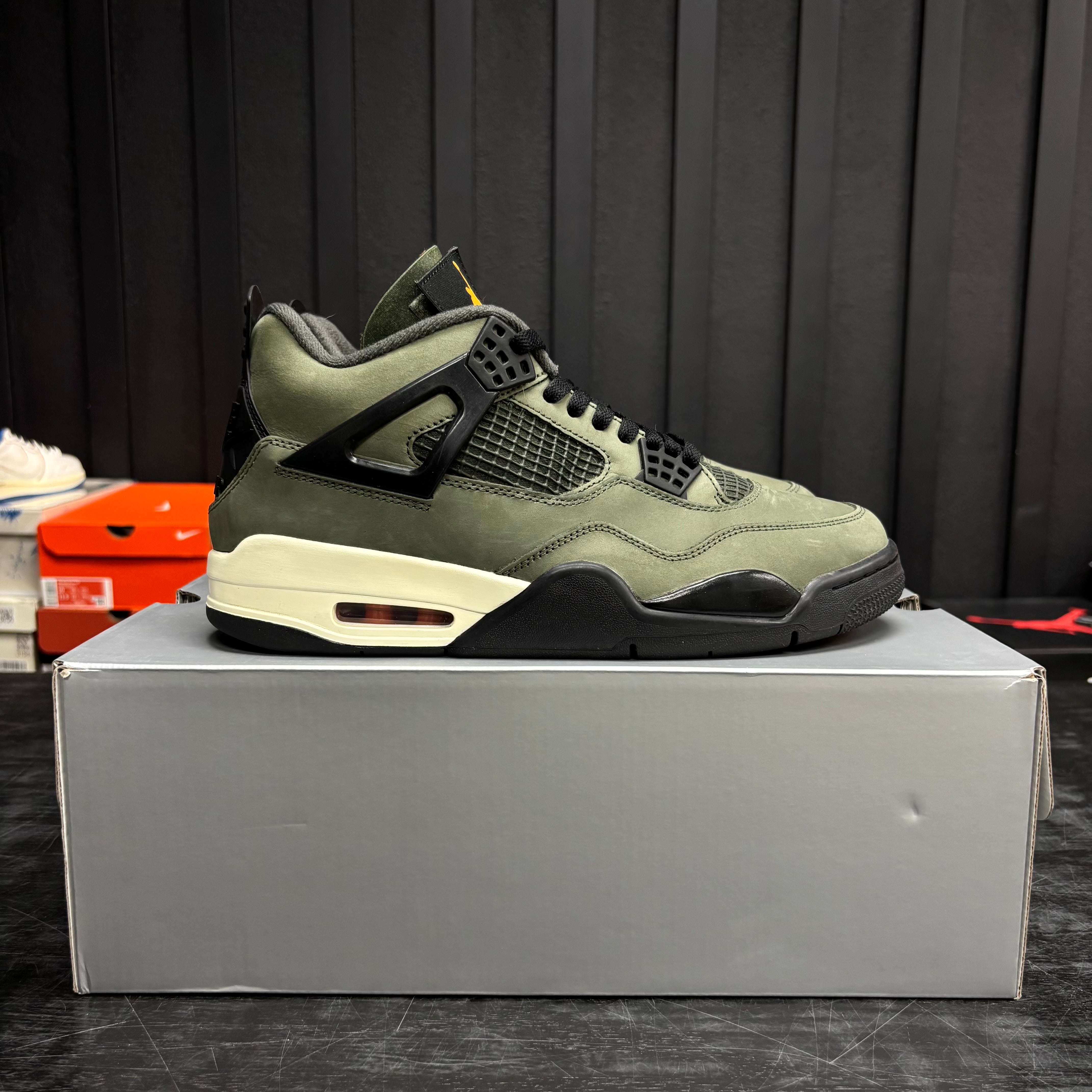 Jordan 4 Retro OG SP Undefeated (2025) - Used - 4700