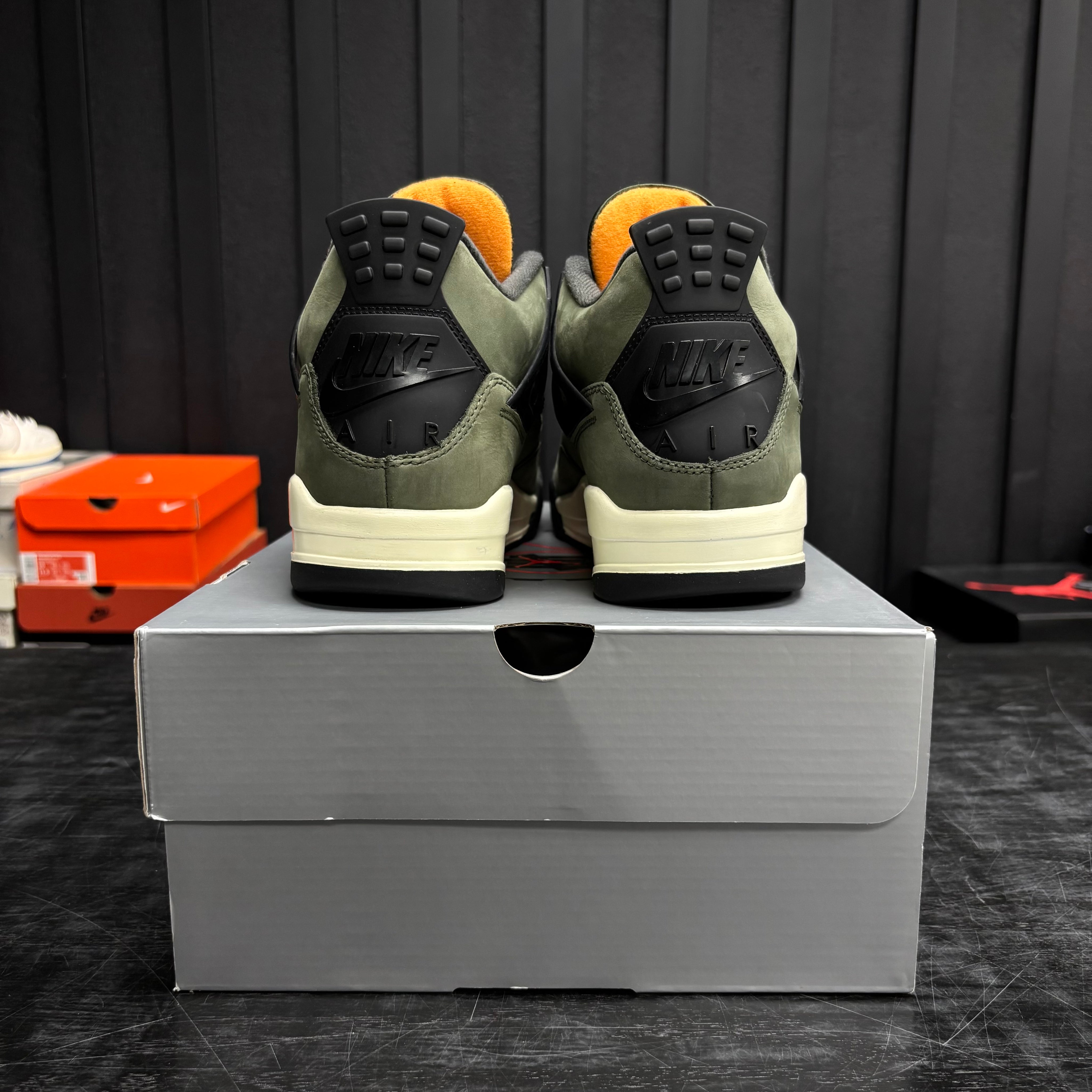 Jordan 4 Retro OG SP Undefeated (2025) - Used - 4700