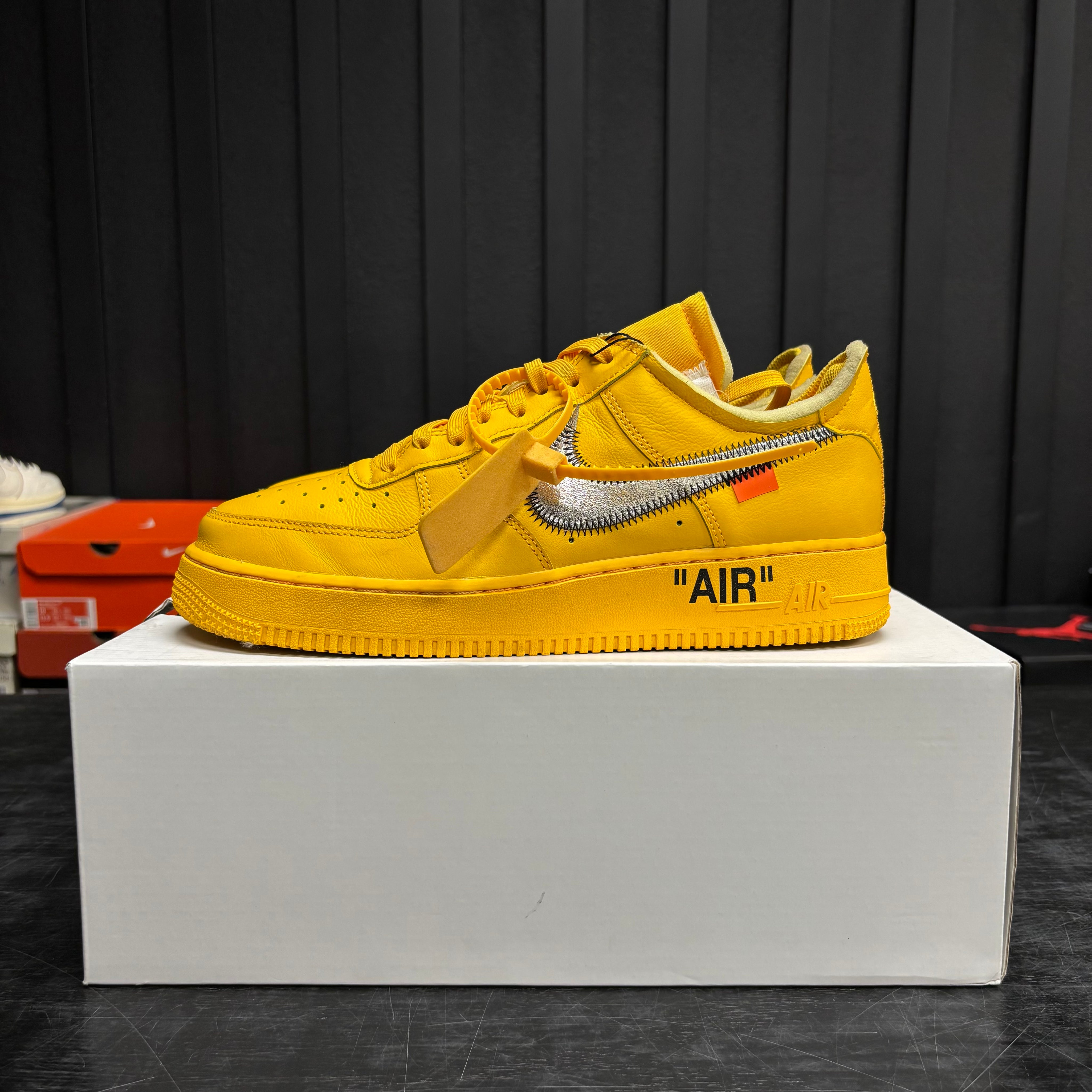 Nike Air Force 1 Low Off-White ICA University Gold - Used - 4695
