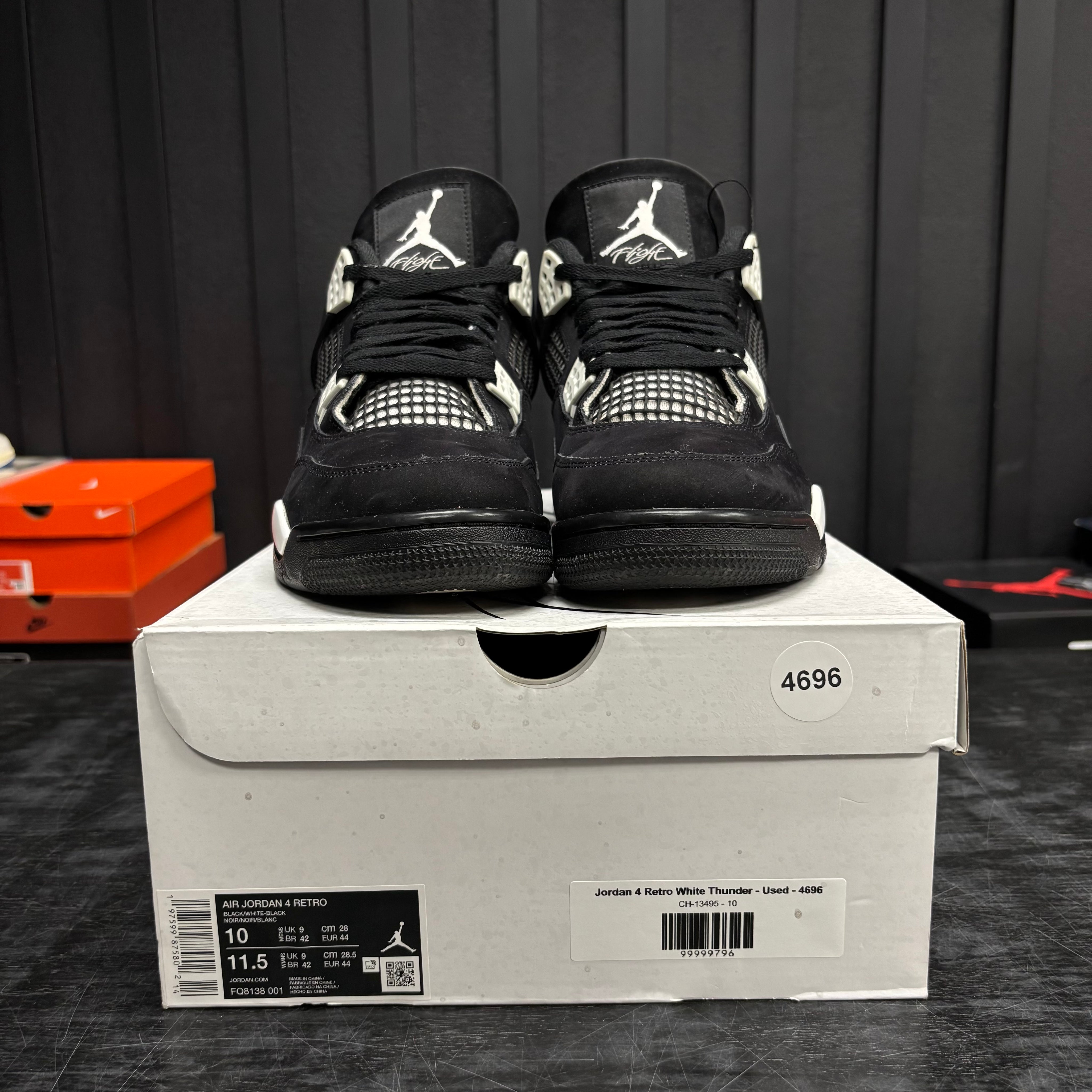 Jordan 4 Retro White Thunder - Used - 4696