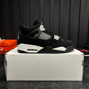 Jordan 4 Retro White Thunder - Used - 4696