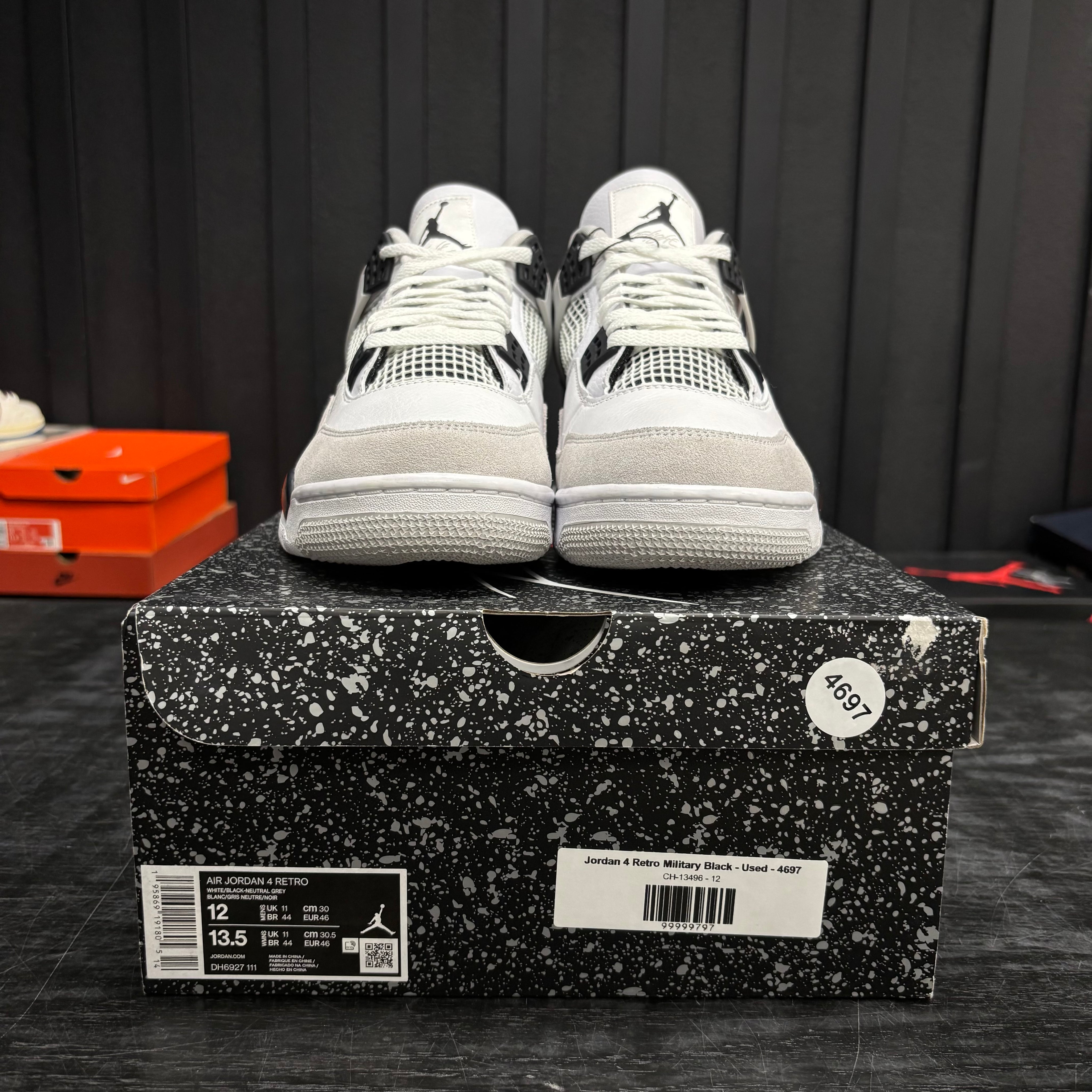 Jordan 4 Retro Military Black - Used - 4697