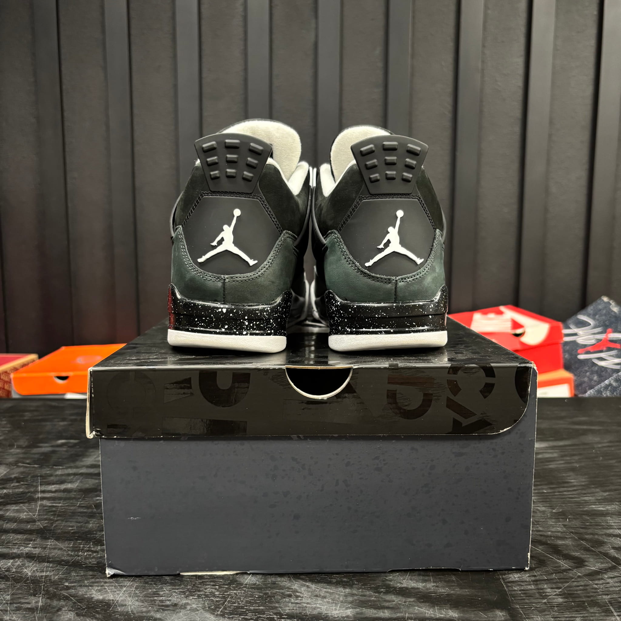 Jordan 4 Retro Fear (2024) - Used - 4704