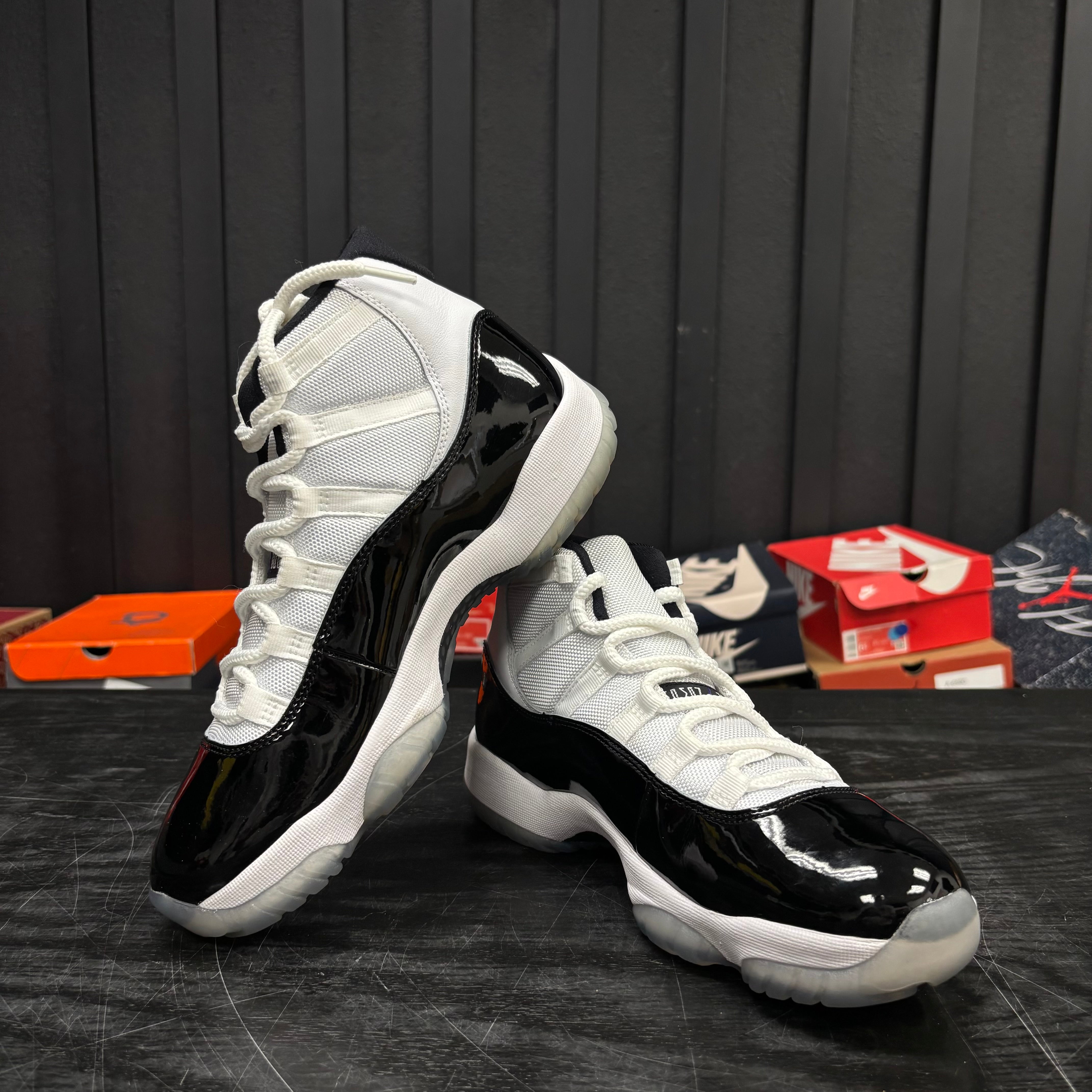 Jordan 11 Retro Concord (2018) - Used - 4709
