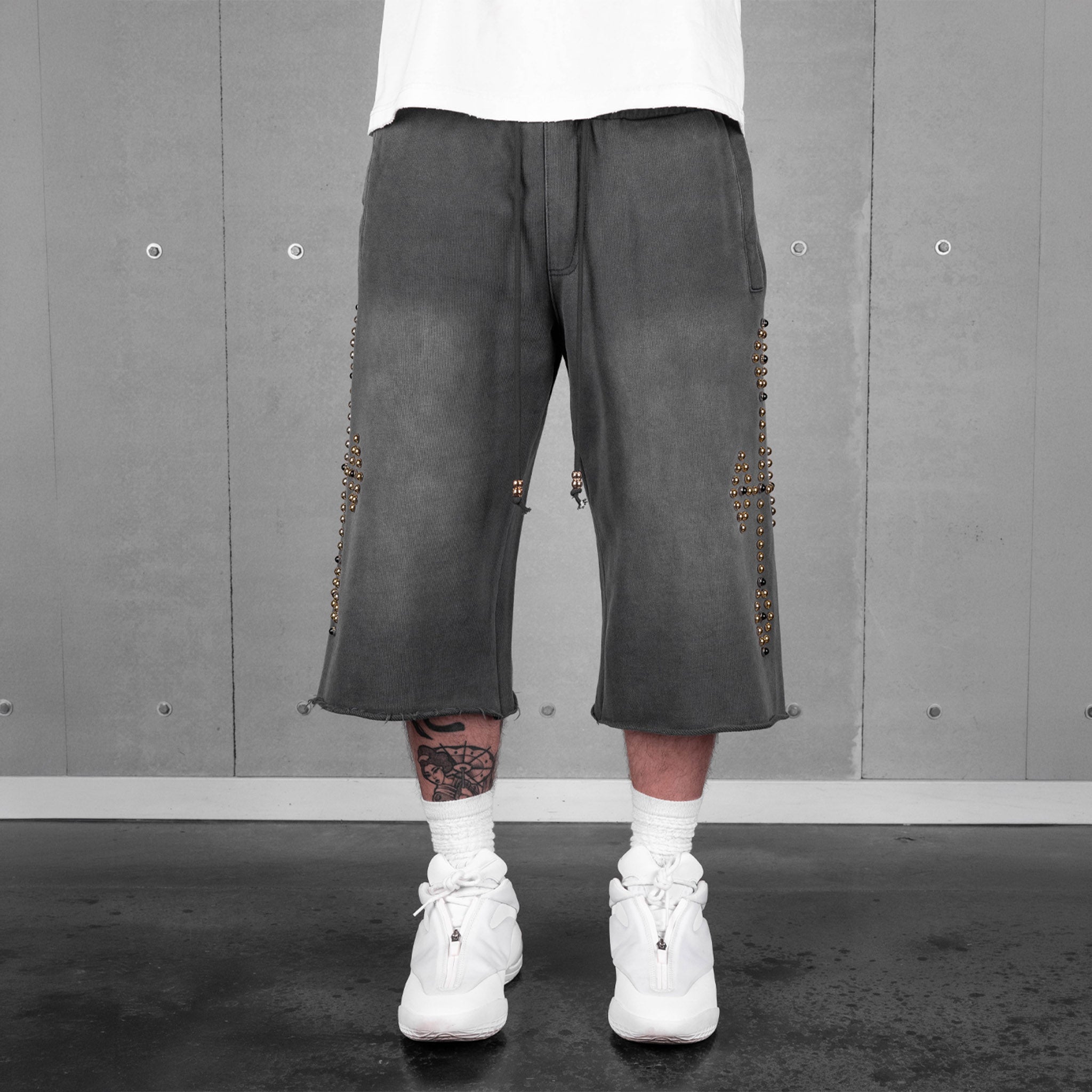 Commons Studios Rivet Sweatshort Black/Gold