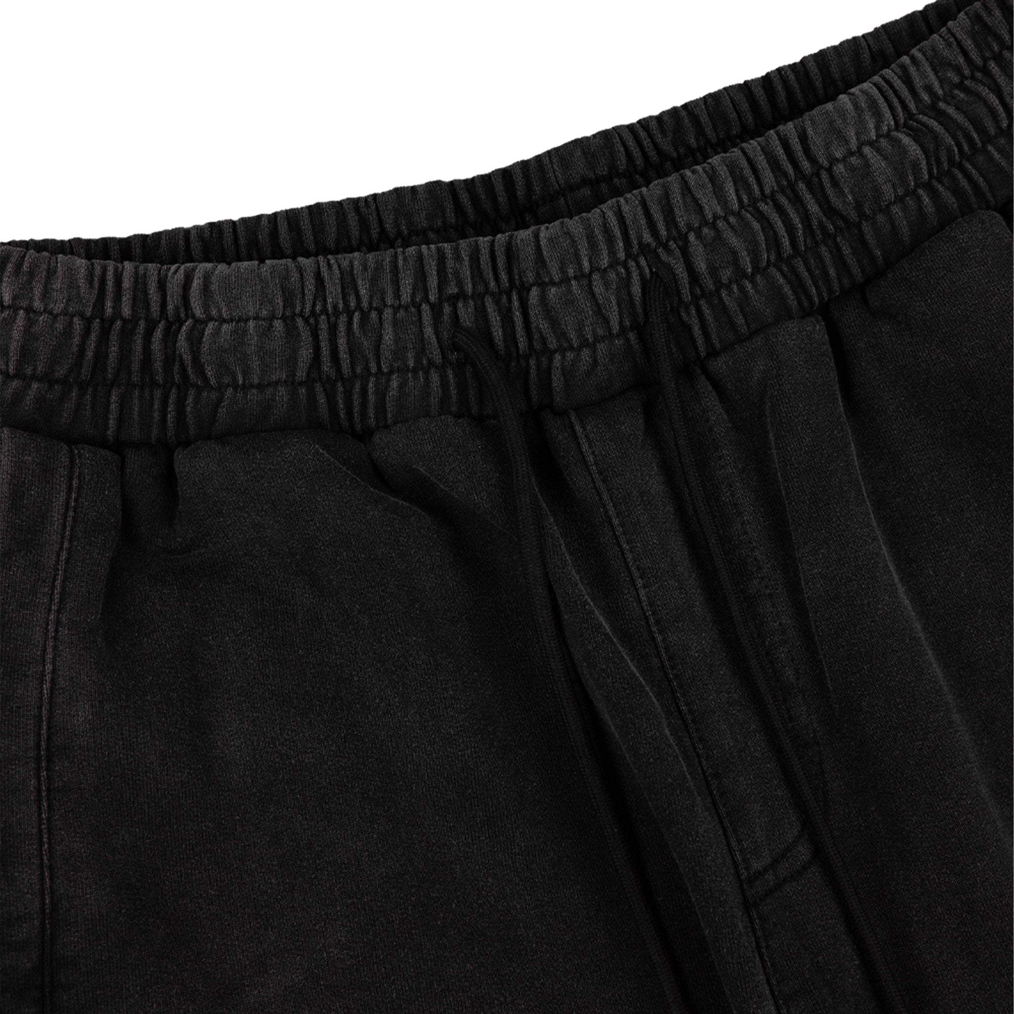 Commons Studios Rivet Sweatshort Black/Red