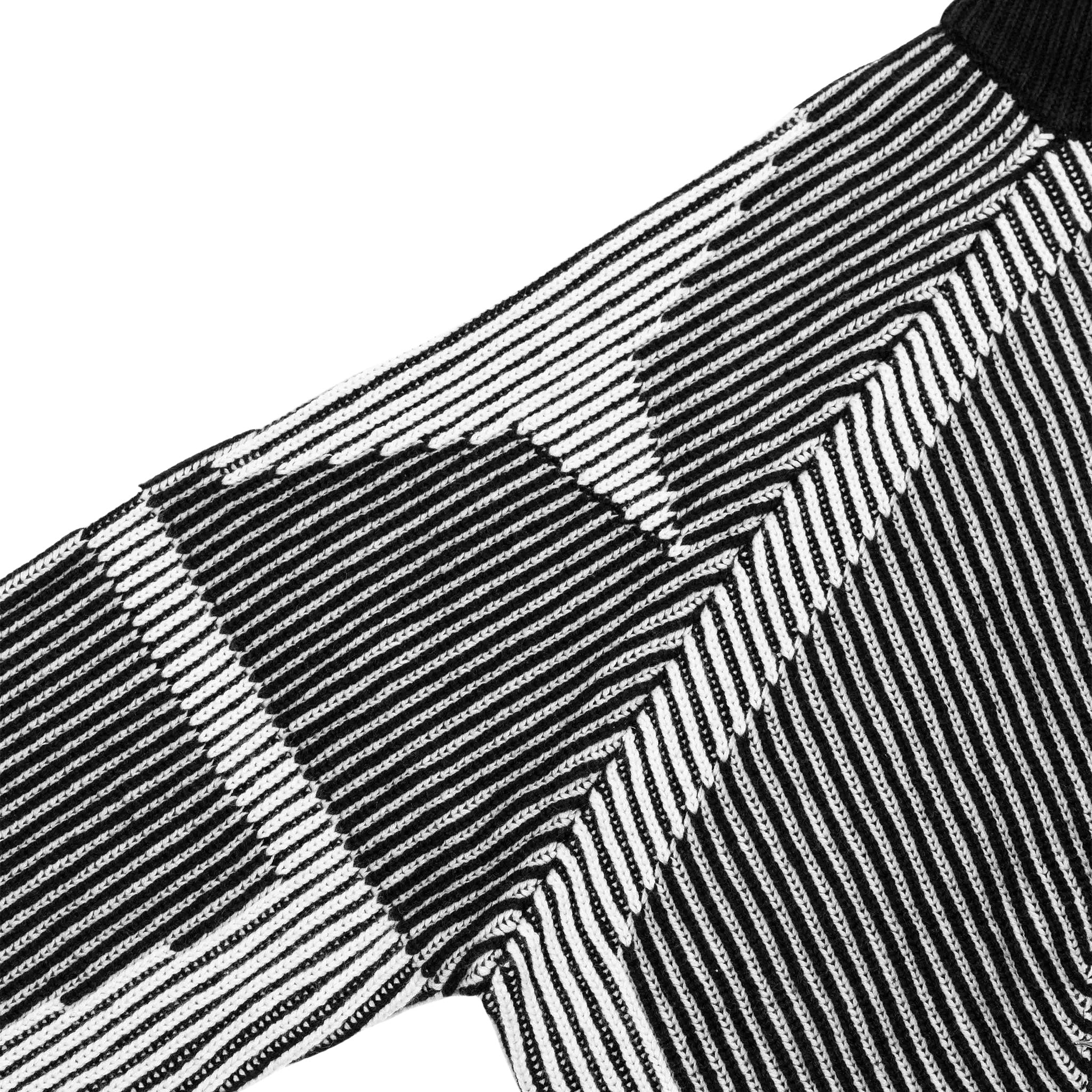 Commons Star Zip-Up Knit Black