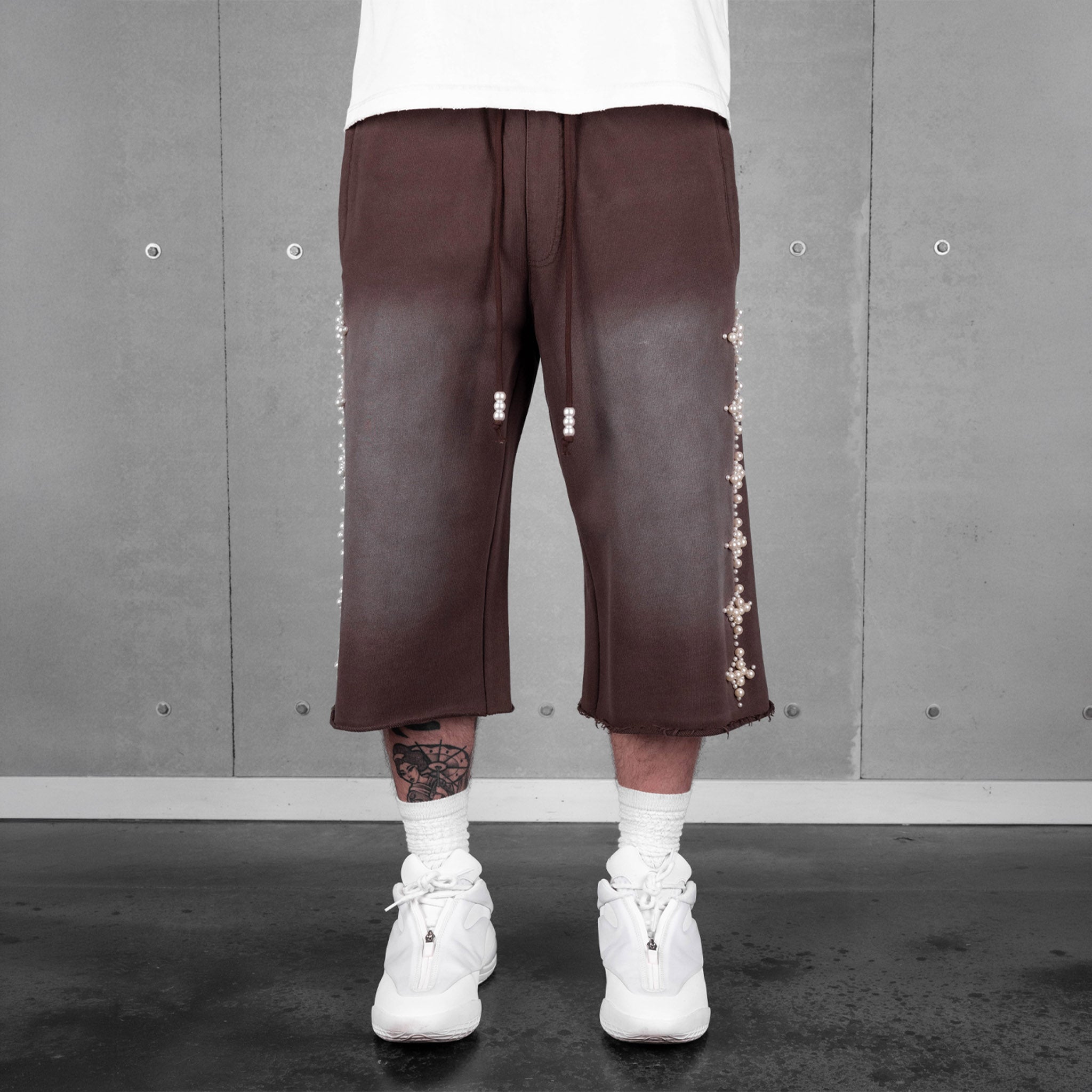 Commons Pearled Star Sweatshort Vintage Brown