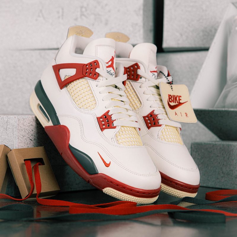 Jordan 4 in white, red and green