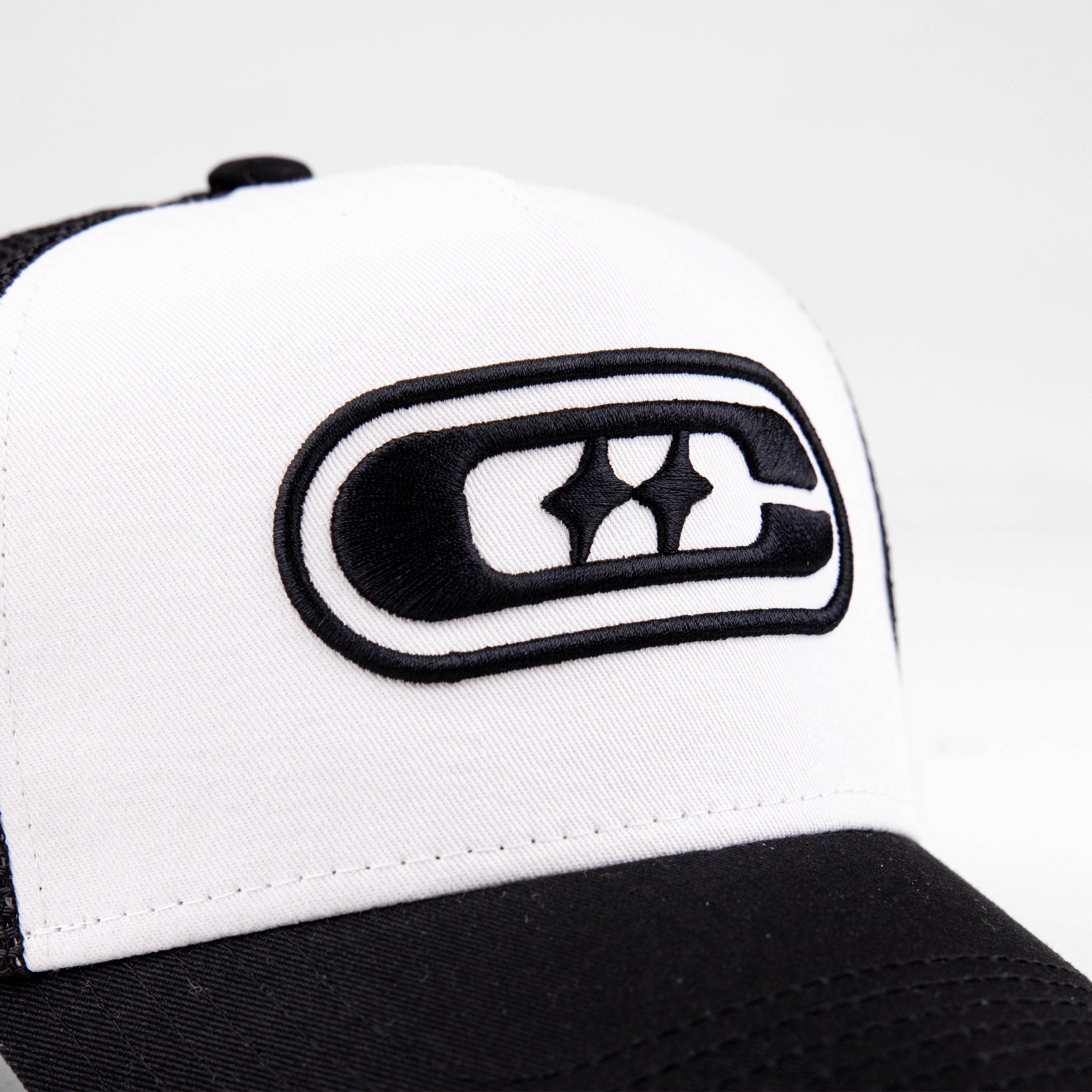 Common Hype C Star Trucker Hat Black