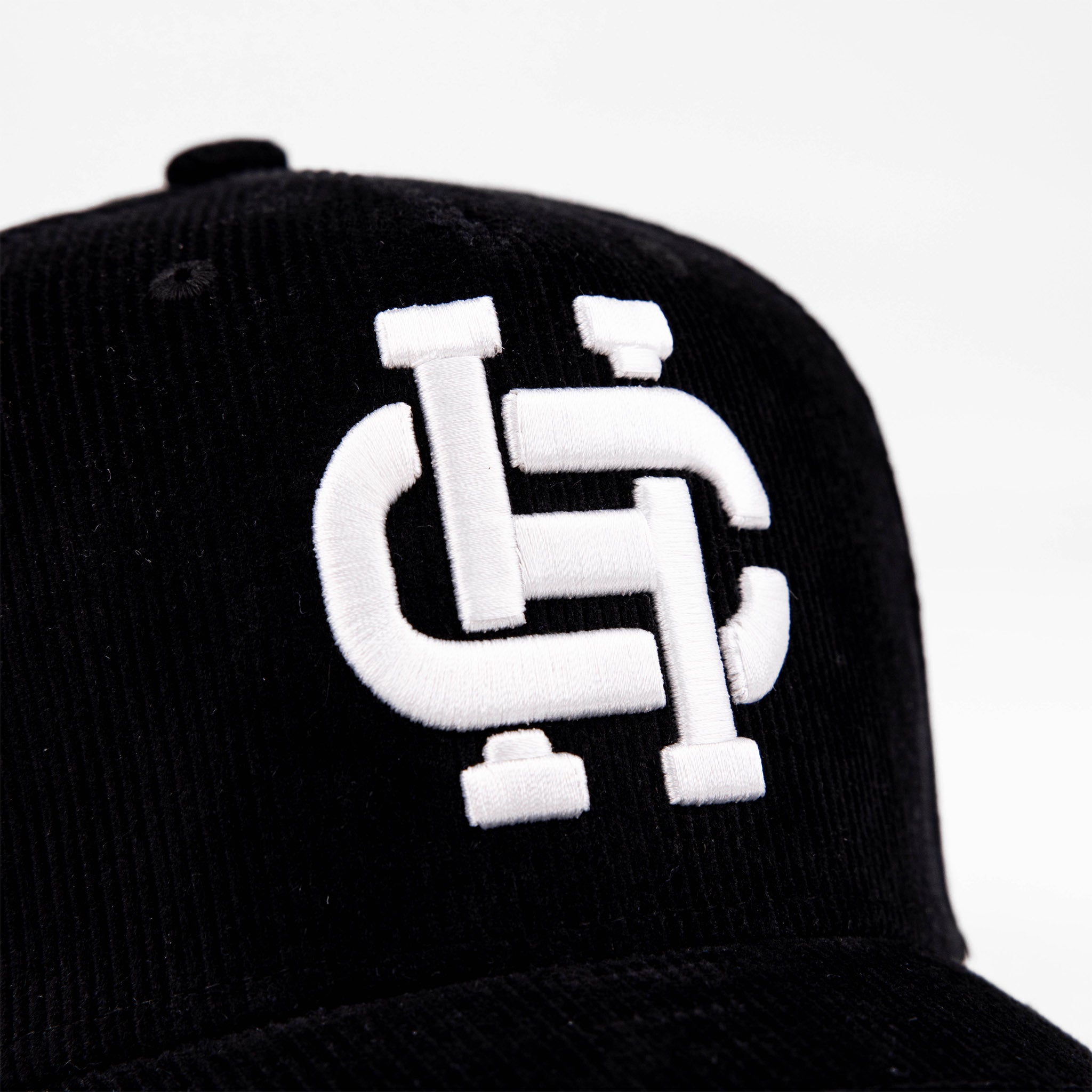 Common Hype Corduroy Monogram Hat Black