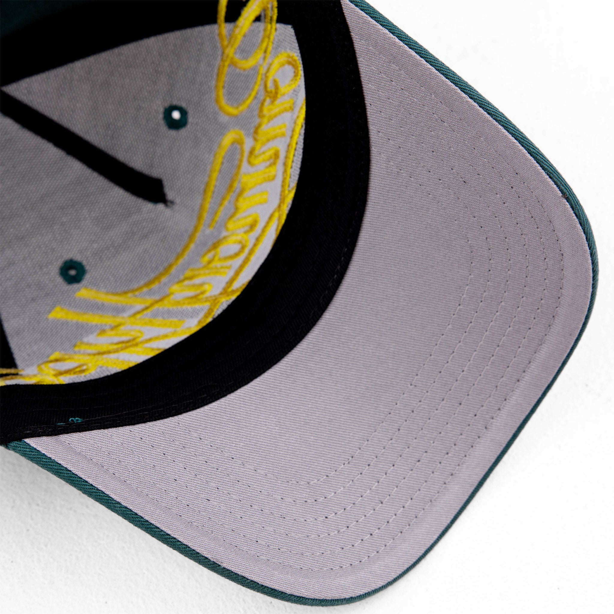 Common Hype Script Hat Green