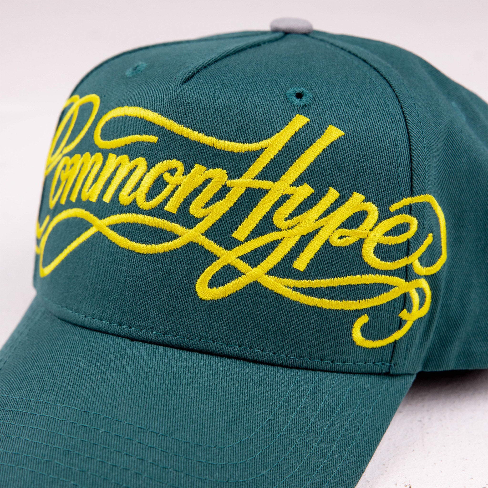 Common Hype Script Hat Green
