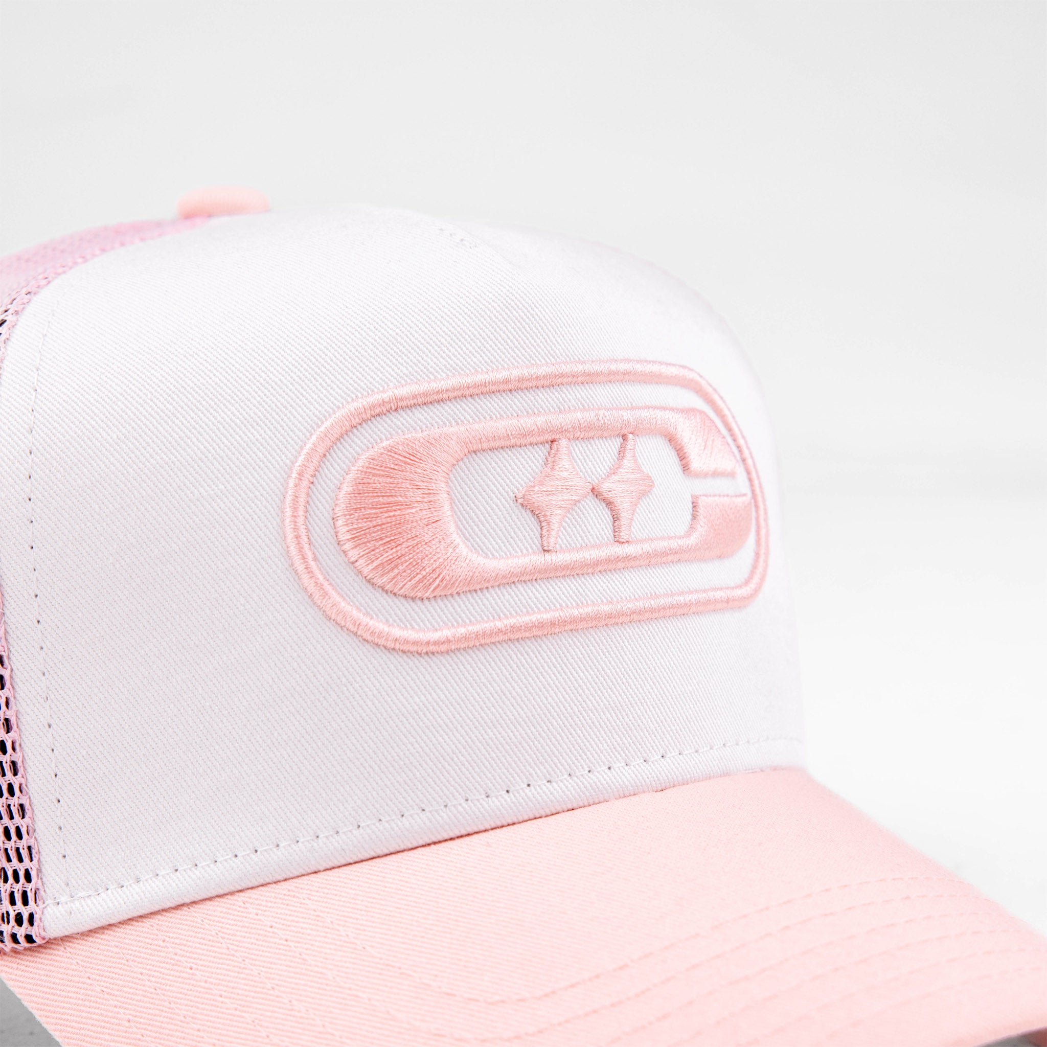 Common Hype C Star Trucker Hat Pink