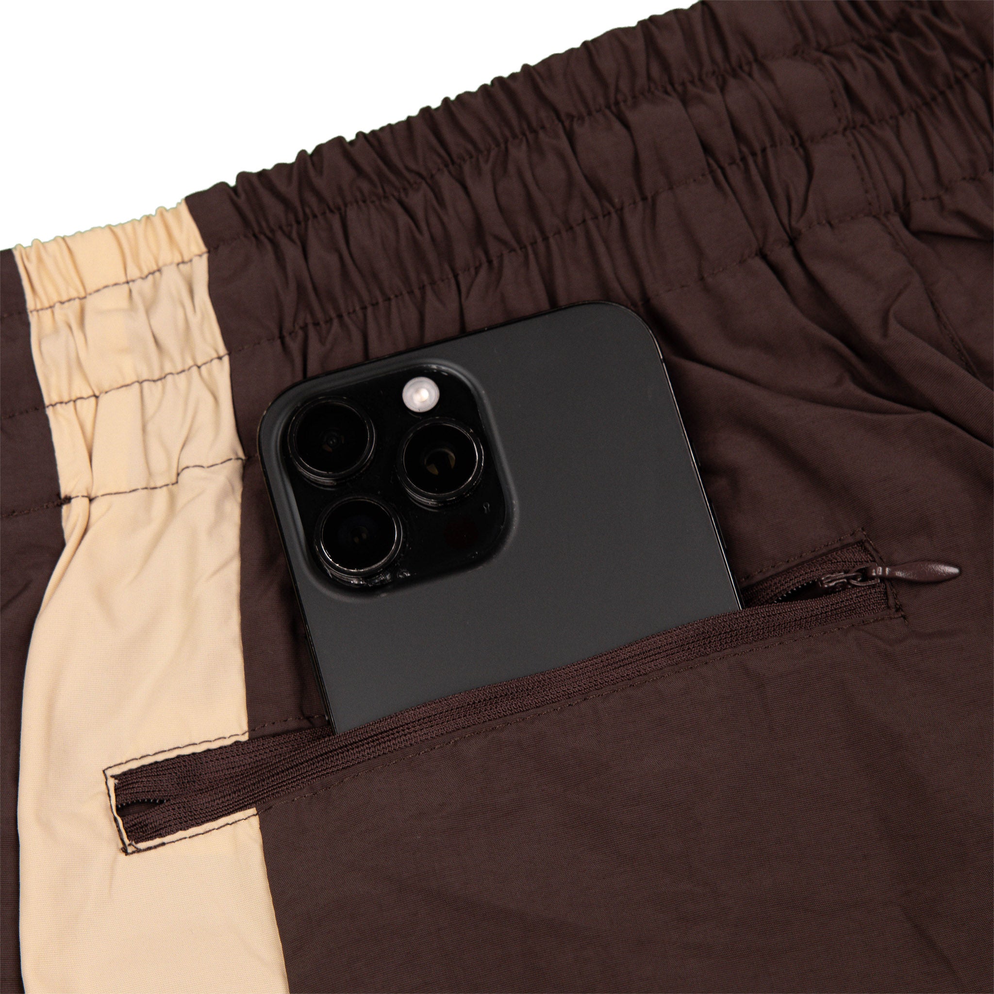 Common Hype 3/4 Nylon Short Mocha/Cream