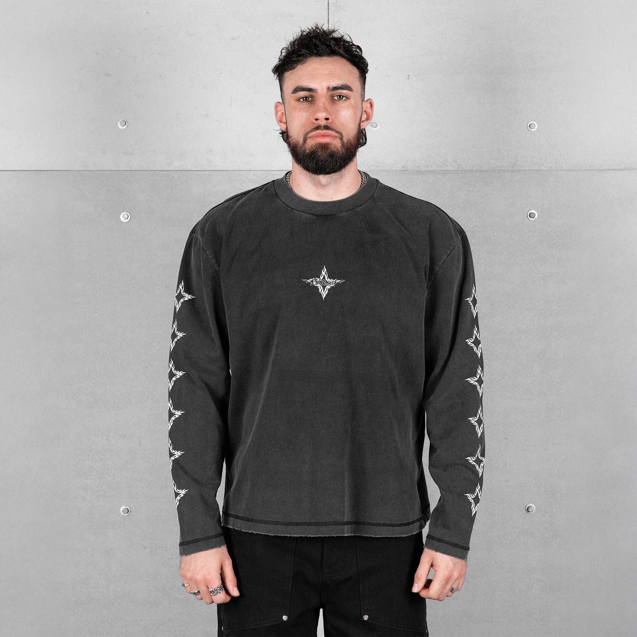 Commons No Mercy Star Long Sleeve Tee Vintage Black - Common Hype