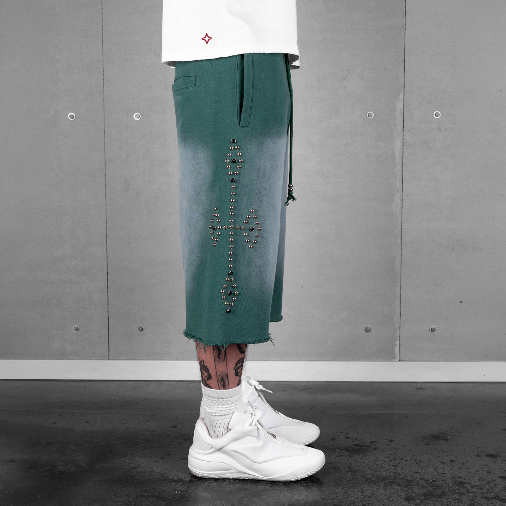 Commons Studios Rivet Sweatshort Faded Green