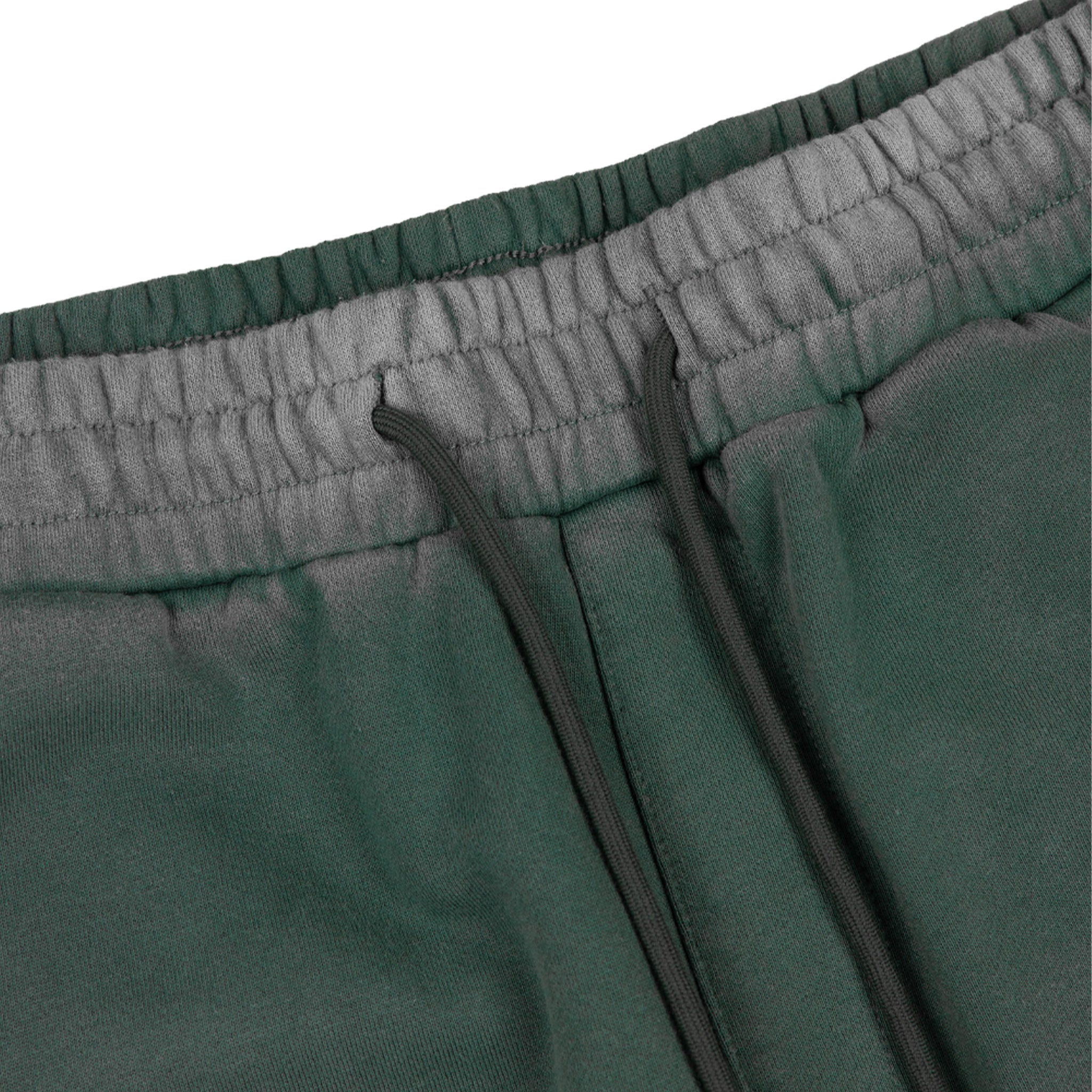 Commons Studios Rivet Sweatshort Faded Green