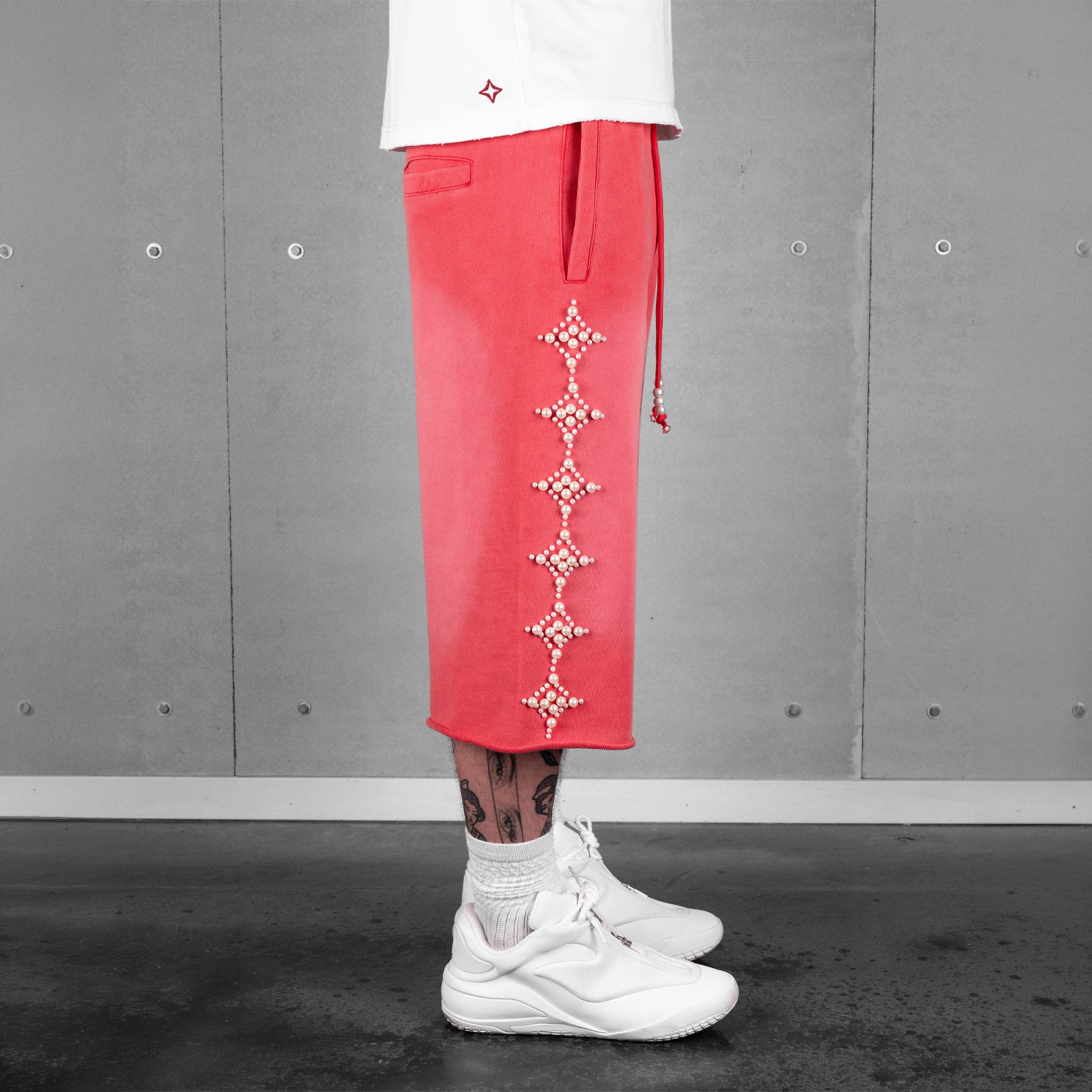 Commons Pearled Star Sweatshort Infrared