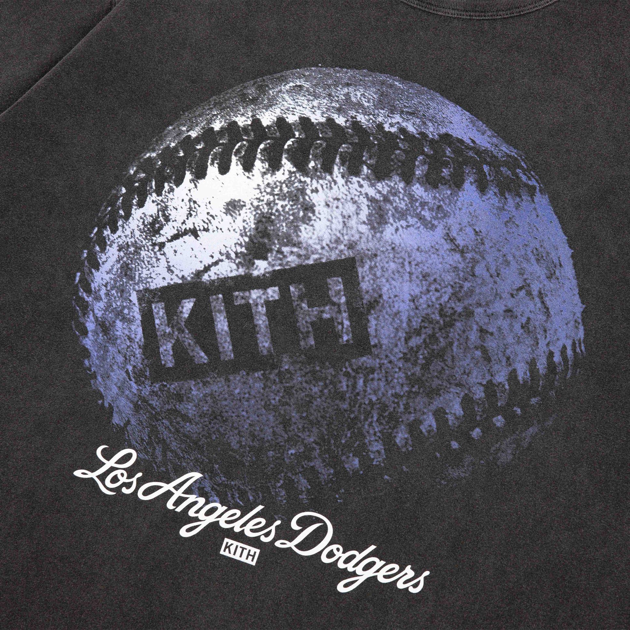 kithdodgerblack_0001_160A7605_1a0c35b1-3c90-43eb-9953-ca6057d5dcf7.jpg