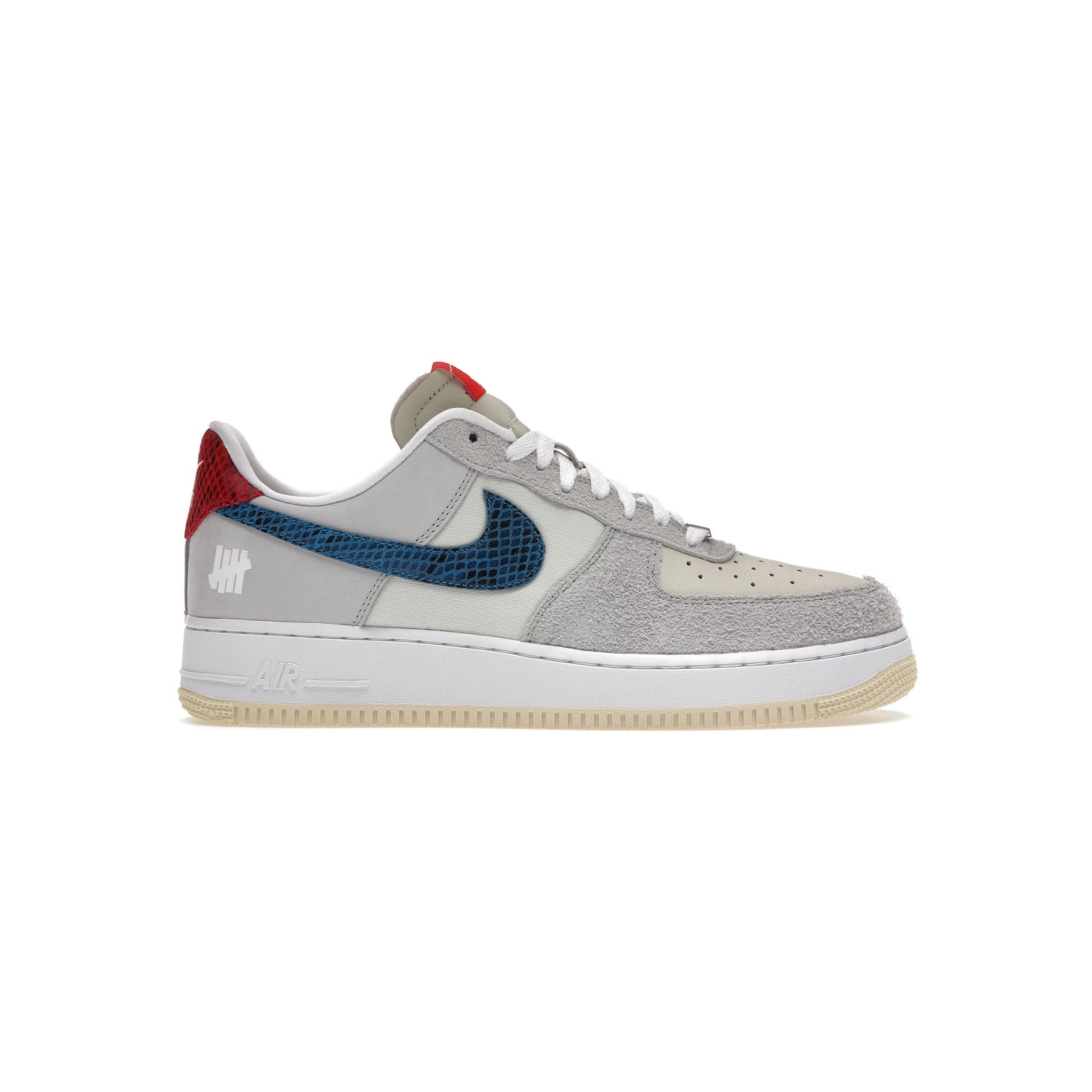 Nike Air Force 1 Low SP Undefeated 5 On It Dunk vs. AF1
