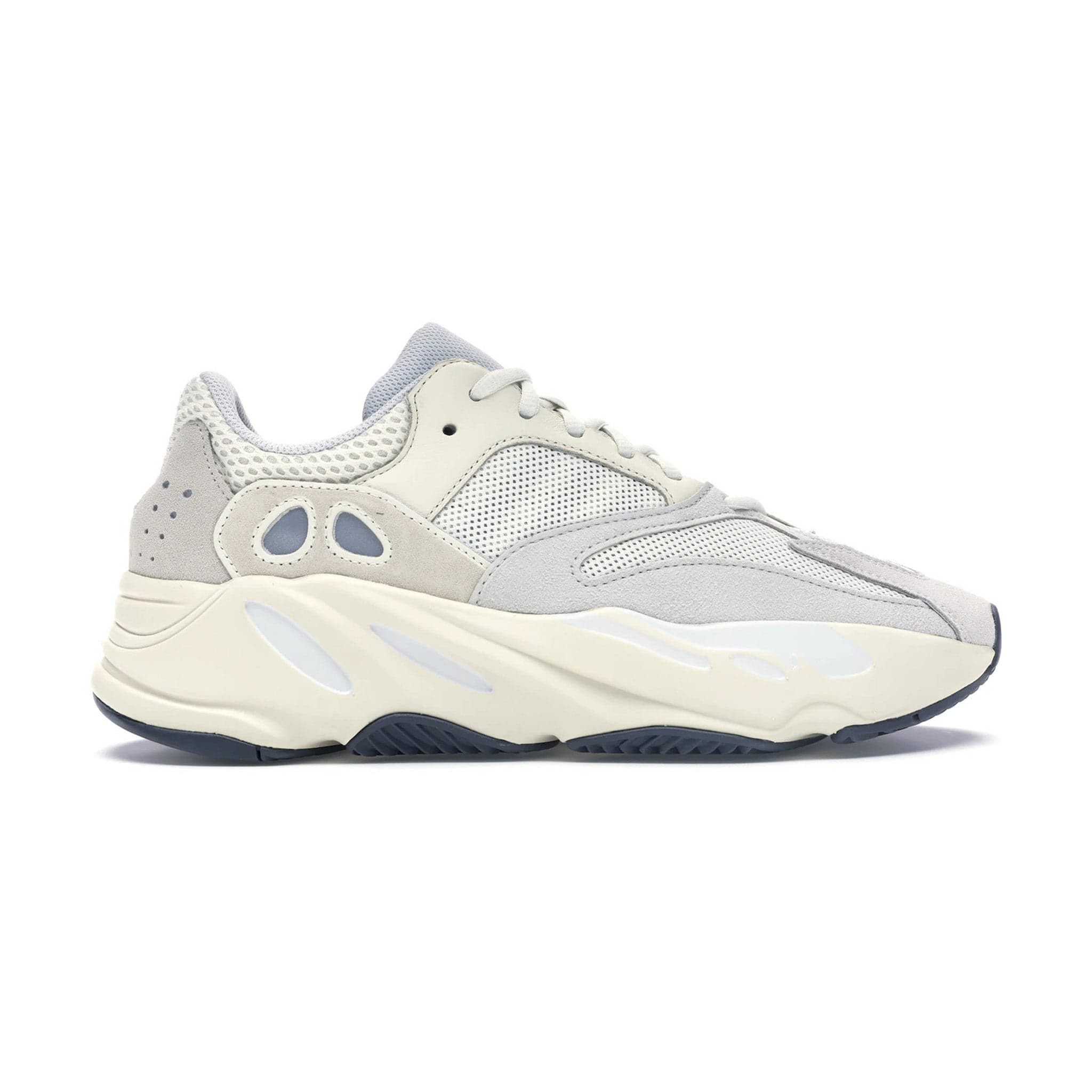 Yeezy 700 Analog